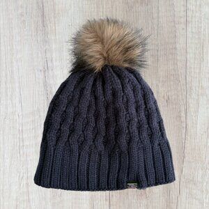 NWT LLBean Fleece Lined Cable Knit Knit Beanie Hat Faux Fur Pom Navy